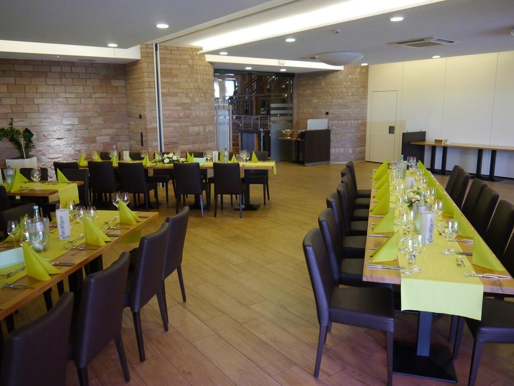 Sutter'S Landhaus Otel Gensingen Dış mekan fotoğraf