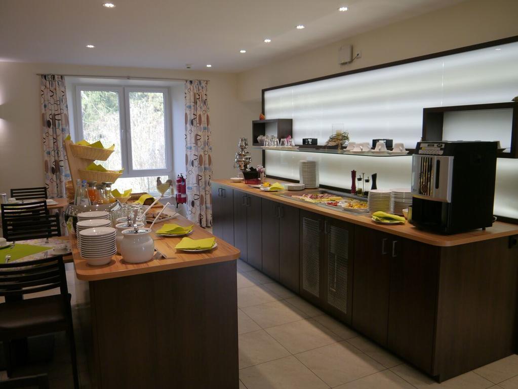Sutter'S Landhaus Otel Gensingen Dış mekan fotoğraf