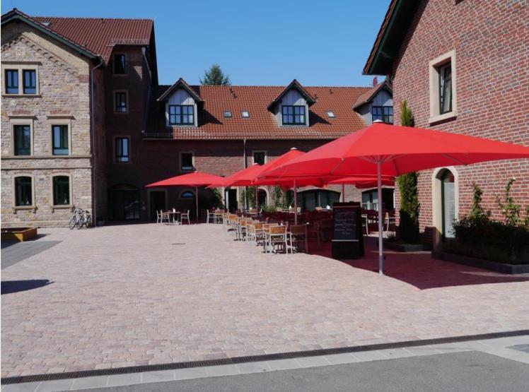 Sutter'S Landhaus Otel Gensingen Dış mekan fotoğraf